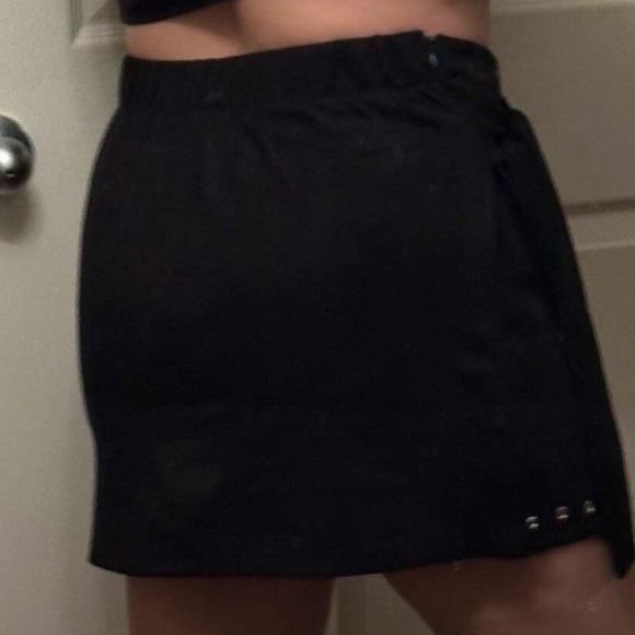 Plus Solid Stretchy Waist Tie Belt Mini Skirt - Picture 7 of 7